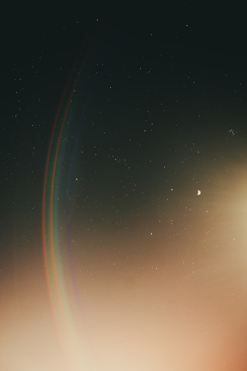 the sun is shining brightly in the sky